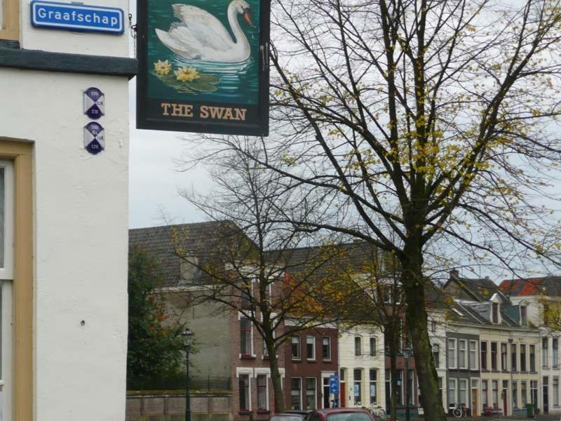 De Zilveren Karper IJsselmuiden Ngoại thất bức ảnh